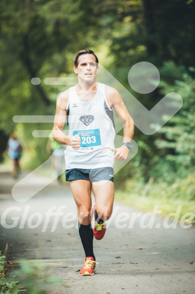 Hofmühlvolksfest-Halbmarathon Gloffer Werd