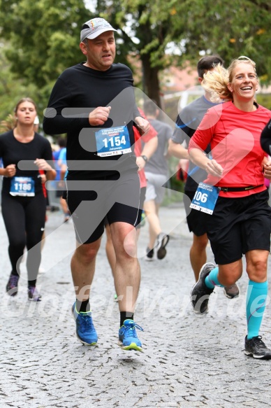 Hofmühlvolksfest-Halbmarathon Gloffer Werd