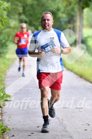 Hofmühl Volksfest-Halbmarathon Gloffer Werd
