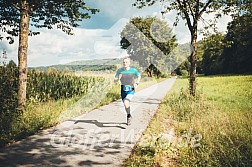 Hofmühlvolksfest-Halbmarathon Gloffer Werd