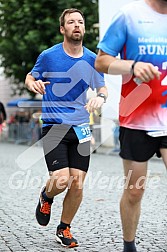 Hofmühlvolksfest-Halbmarathon Gloffer Werd