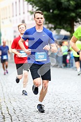 Hofmühlvolksfest-Halbmarathon Gloffer Werd